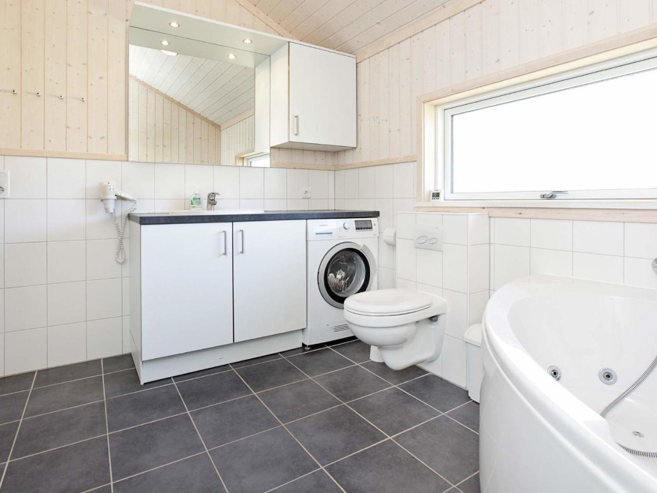 8 Person Holiday Home In Gro Enbrode Großenbrode Exteriér fotografie